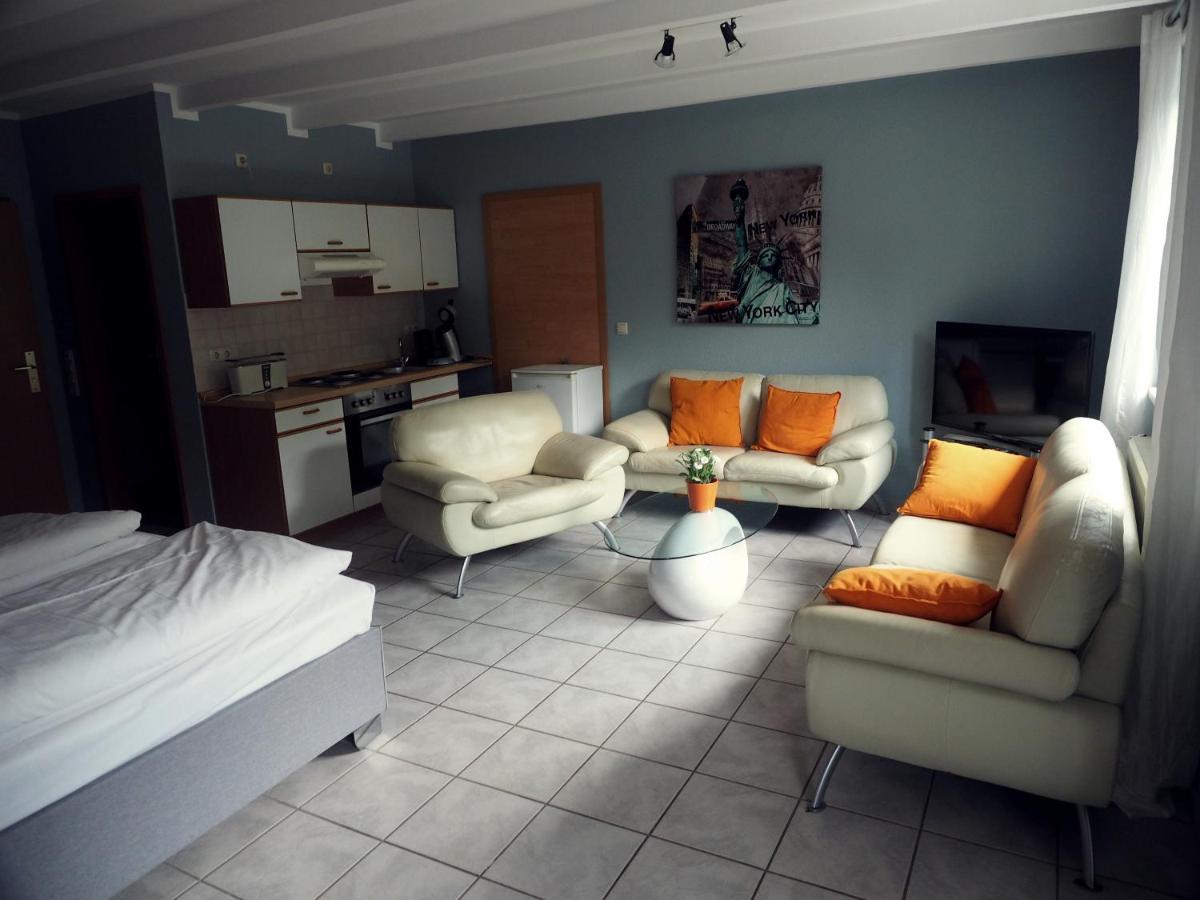 Apart Hotel Sarstedter Hof מראה חיצוני תמונה