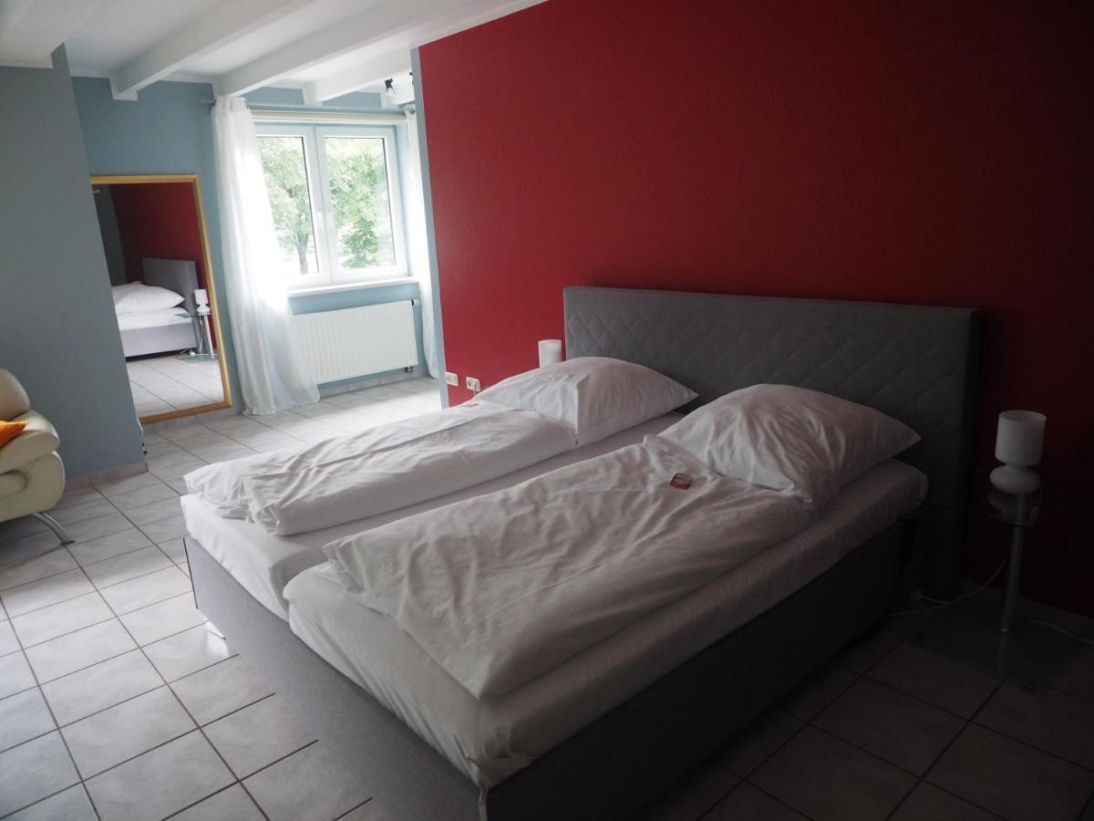 Apart Hotel Sarstedter Hof מראה חיצוני תמונה