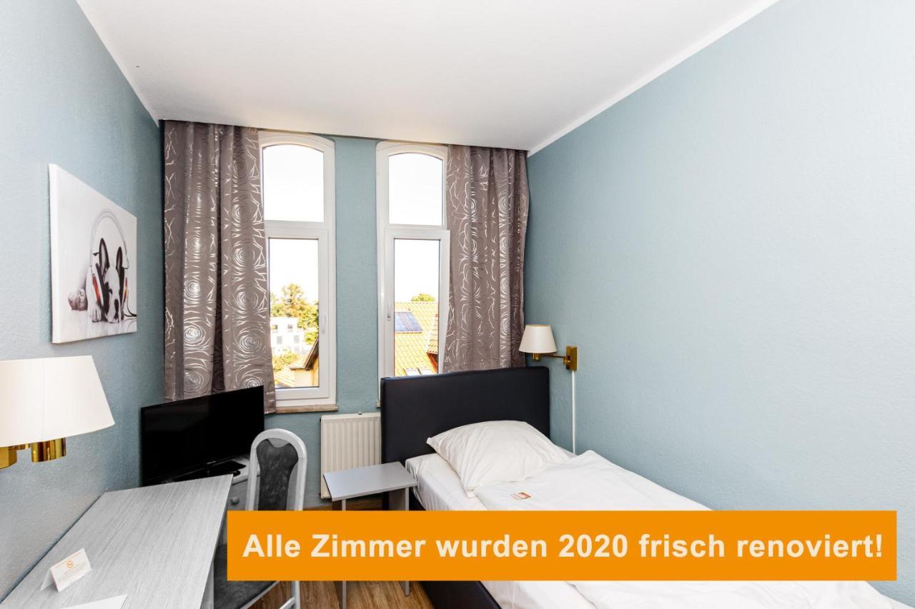 Apart Hotel Sarstedter Hof מראה חיצוני תמונה