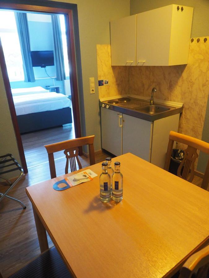 Apart Hotel Sarstedter Hof מראה חיצוני תמונה