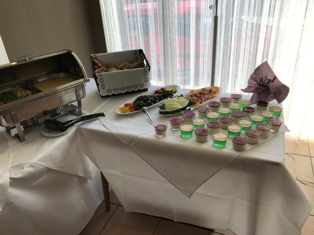 Apart Hotel Sarstedter Hof מראה חיצוני תמונה