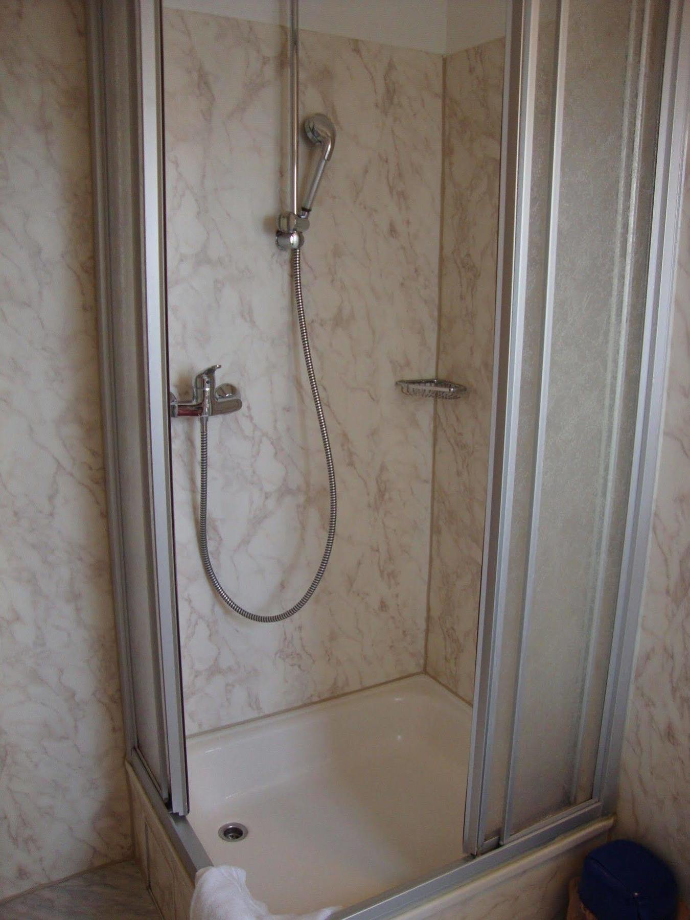 Apart Hotel Sarstedter Hof מראה חיצוני תמונה