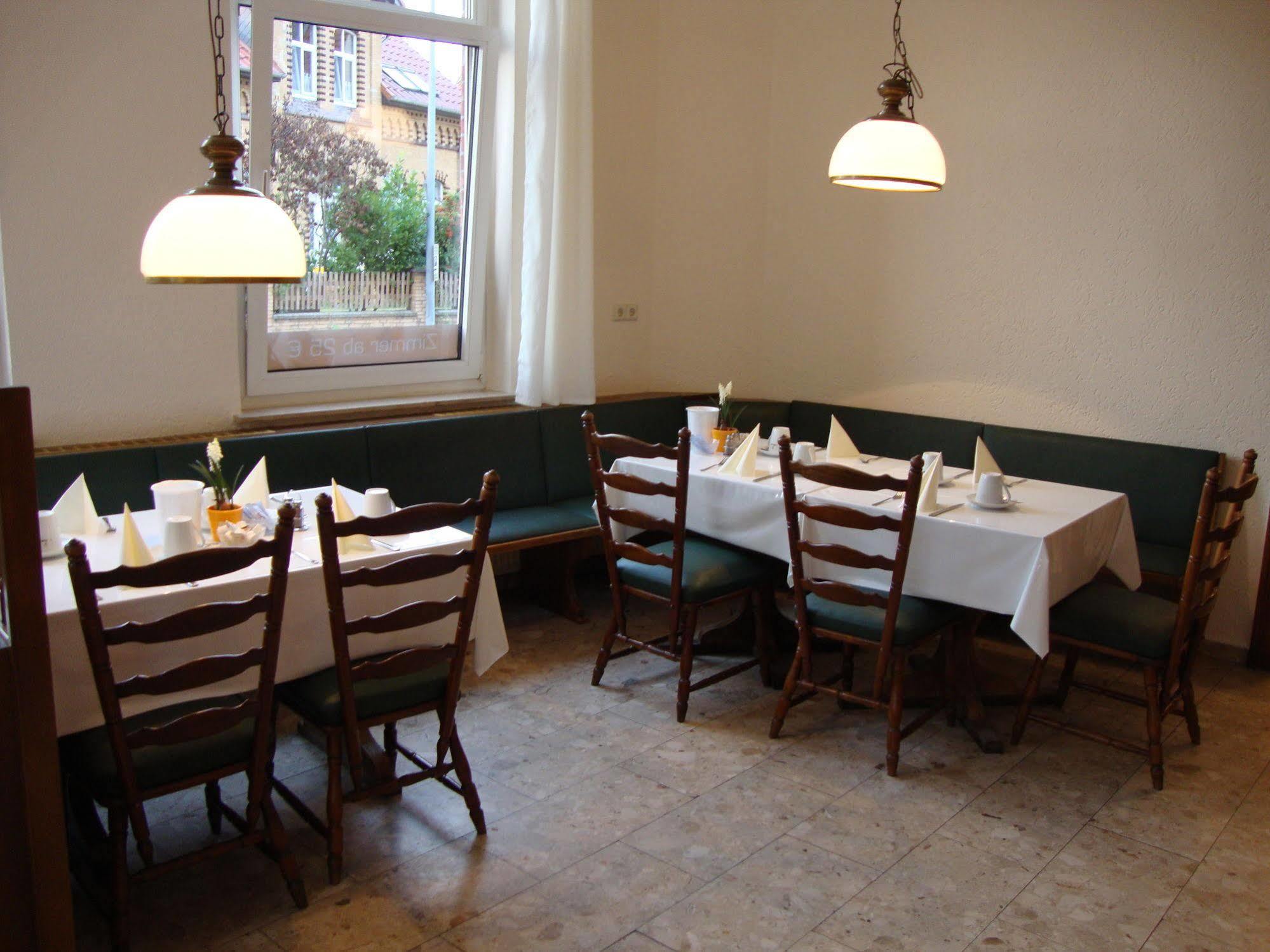 Apart Hotel Sarstedter Hof מראה חיצוני תמונה